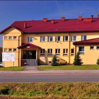 Remont elewacji budynku Wiejskiego Domu Kultury w Głębowicach i remont ogrodzenia betonowego
