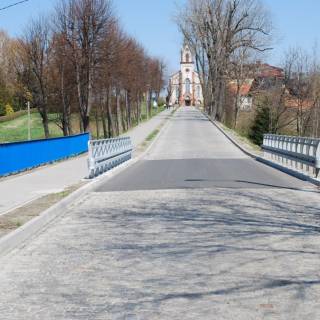 Przebudowa chodnika i wymiana krawężnika w ciągu drogi gminnej ulica Kościelnej w centrum sołectwa Osiek w gminie Osiek